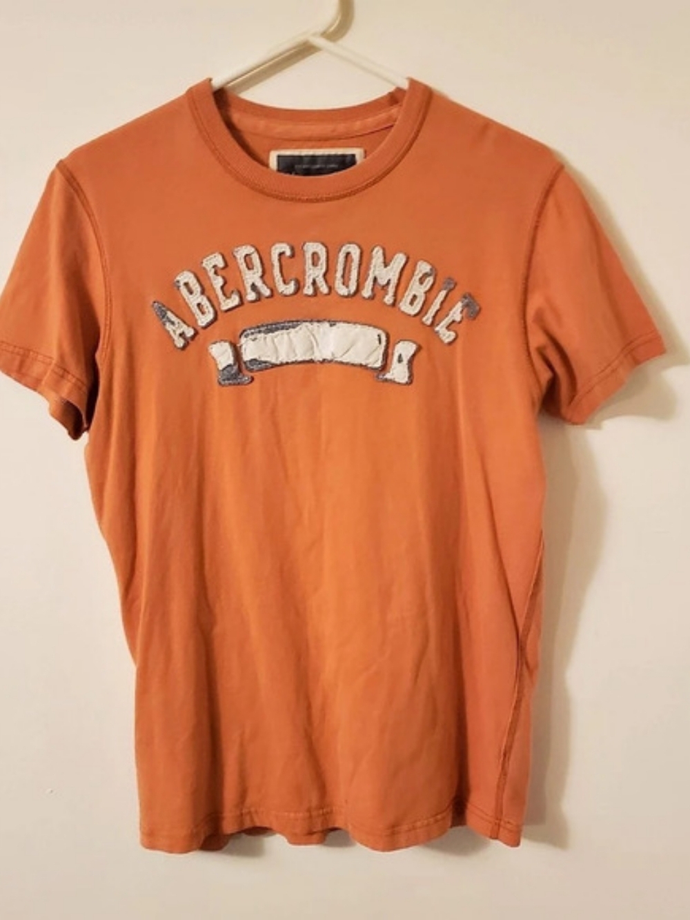 Abercrombie & Fitch Vitange Orange Graphic Tee Medium